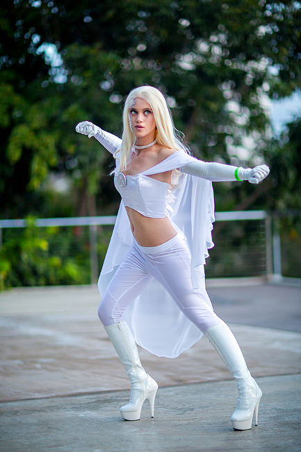 emma-frost-cosplay-2