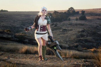 riven-cosplay-1